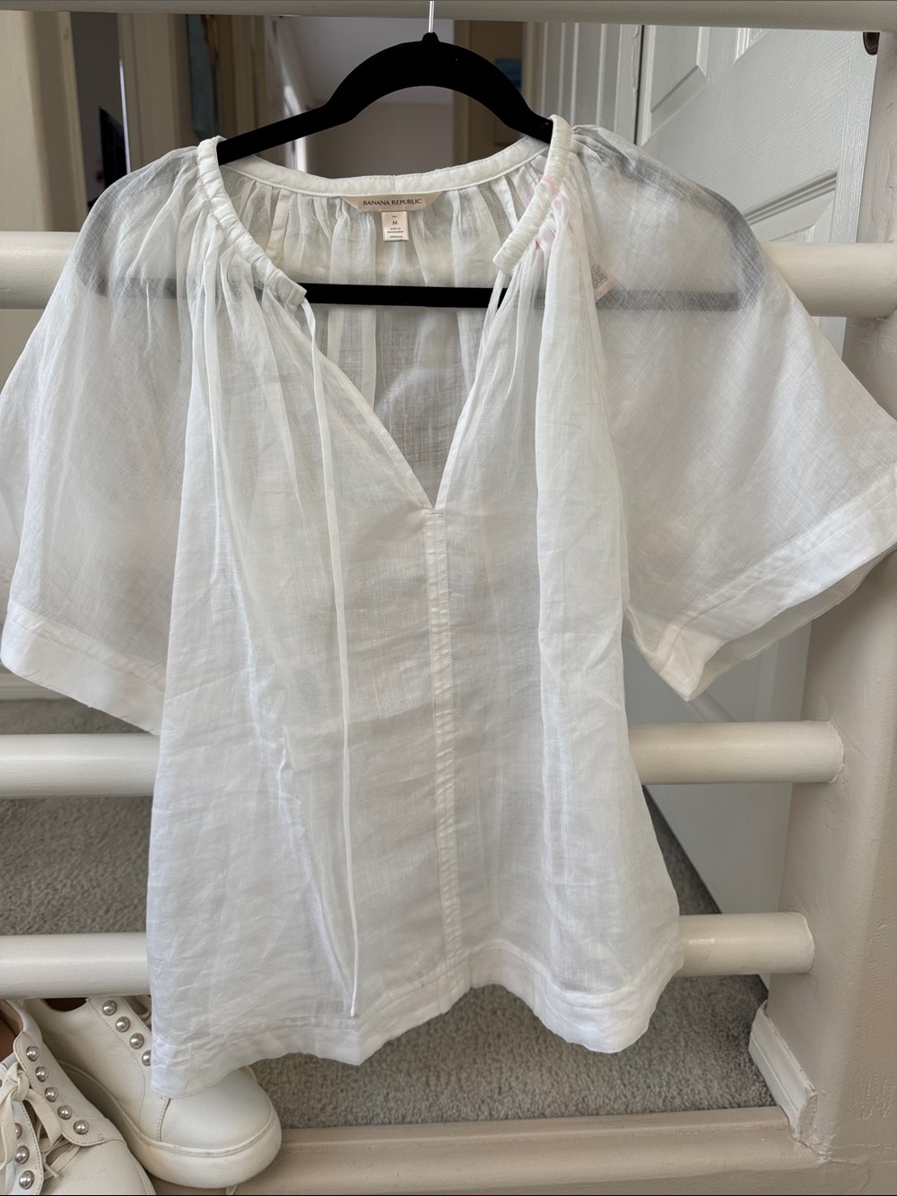 Banana Republic White Linen Tie-Neck Blouse